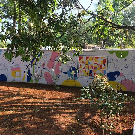 Anjuna By Roadhouse Hostels Goa ภายนอก รูปภาพ