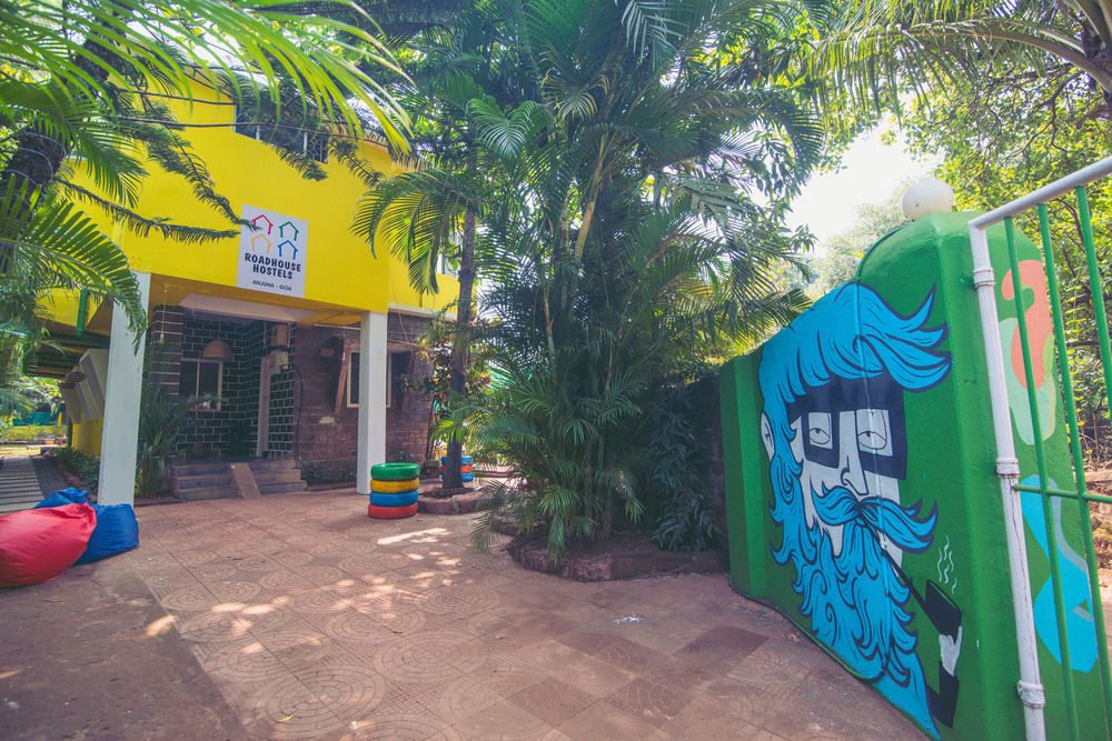 Anjuna By Roadhouse Hostels Goa ภายนอก รูปภาพ