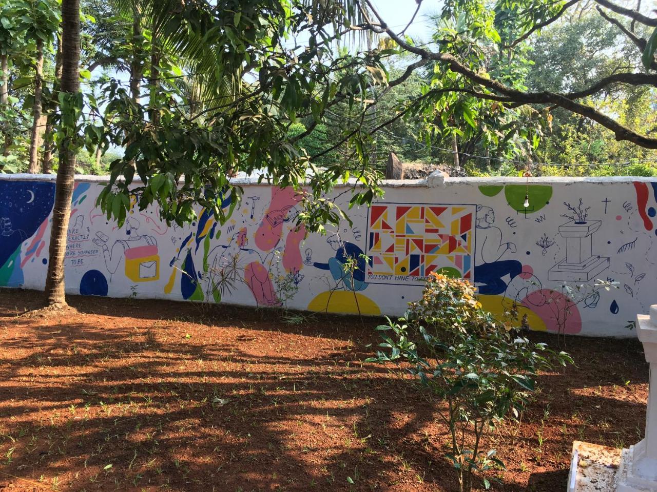 Anjuna By Roadhouse Hostels Goa ภายนอก รูปภาพ