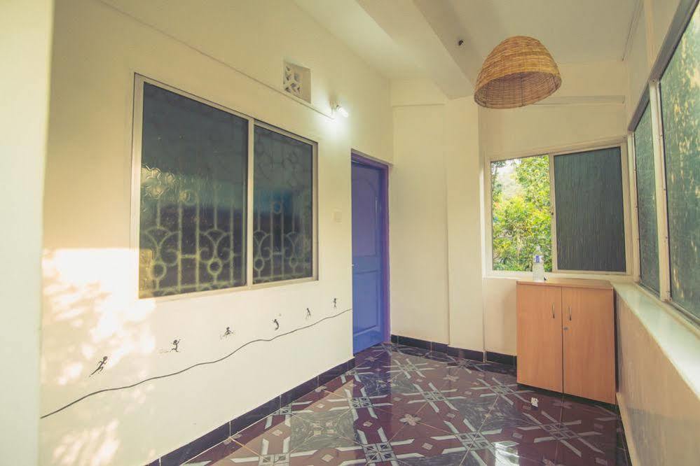 Anjuna By Roadhouse Hostels Goa ภายนอก รูปภาพ