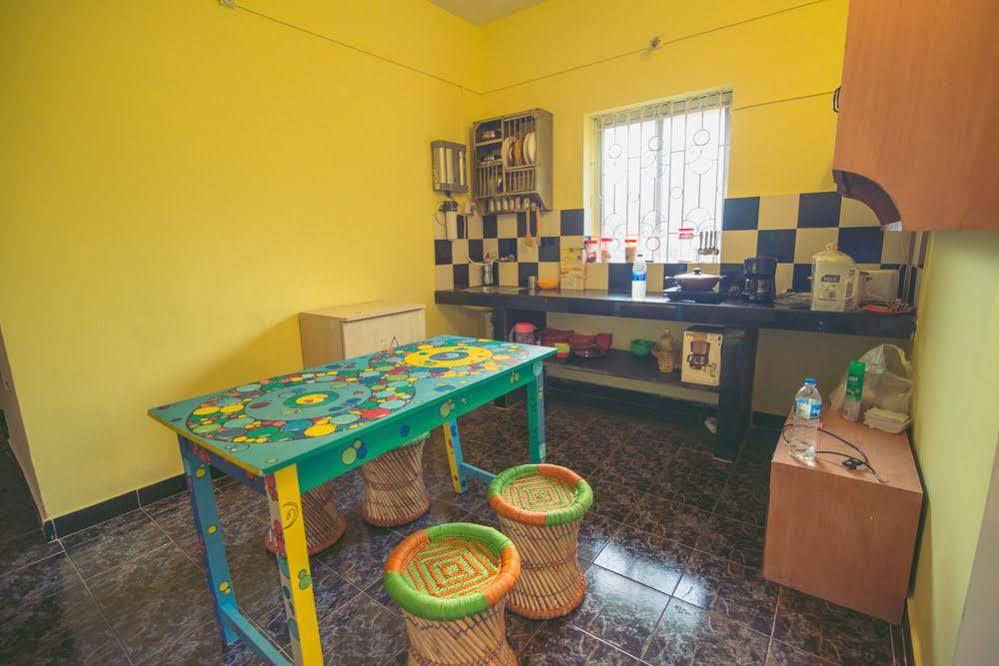 Anjuna By Roadhouse Hostels Goa ภายนอก รูปภาพ